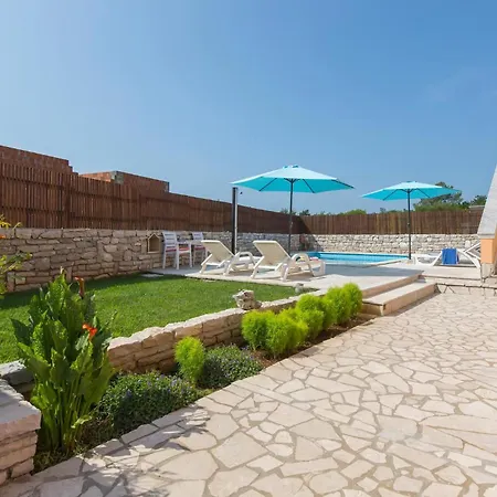 3 Bedroom Awesome In Labin (Istria)