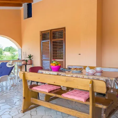 3 Bedroom Awesome In
