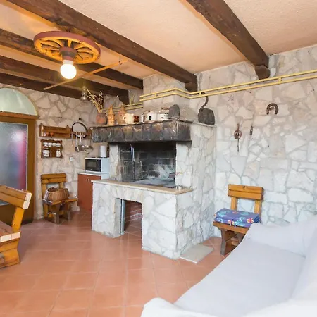 Holiday home 3 Bedroom Awesome In Labin (Istria)