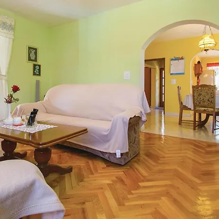Holiday home 3 Bedroom Awesome In