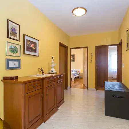 Holiday home 3 Bedroom Awesome In
